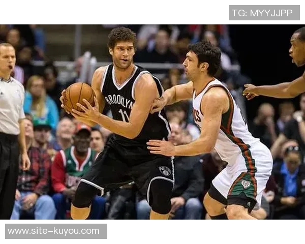 卢指导分析对手中锋外投威胁我们的大个子速度不足小阵容劣势明显