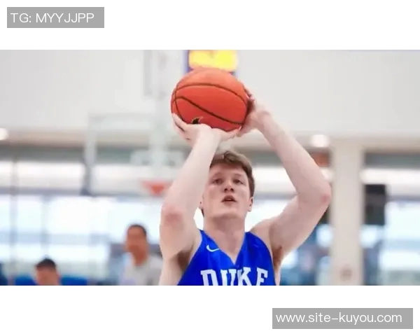 弗拉格场均194分超越克尼佩尔荣登新秀得分榜首位