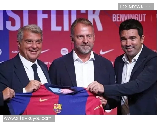 巴萨关注本菲卡19岁后卫奥利维拉德科与经纪人深入洽谈 巴萨关注本菲卡19岁后卫奥利维拉德科与经纪人深入洽谈