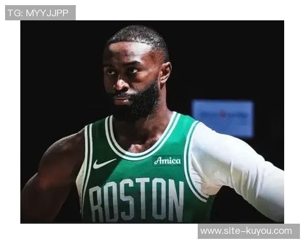 杰伦布朗本赛季追平上赛季单场35得分次数展现出色状态