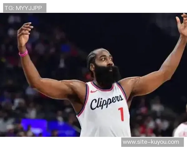 哈登申请交易引发热议快船伦纳德时代或将结束火蜜期待他回归 哈登申请交易引发热议快船伦纳德时代或将结束火蜜期待他回归